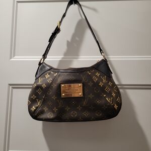 Louis Vuitton Black THAMES PM Monogram Shoulder Bag